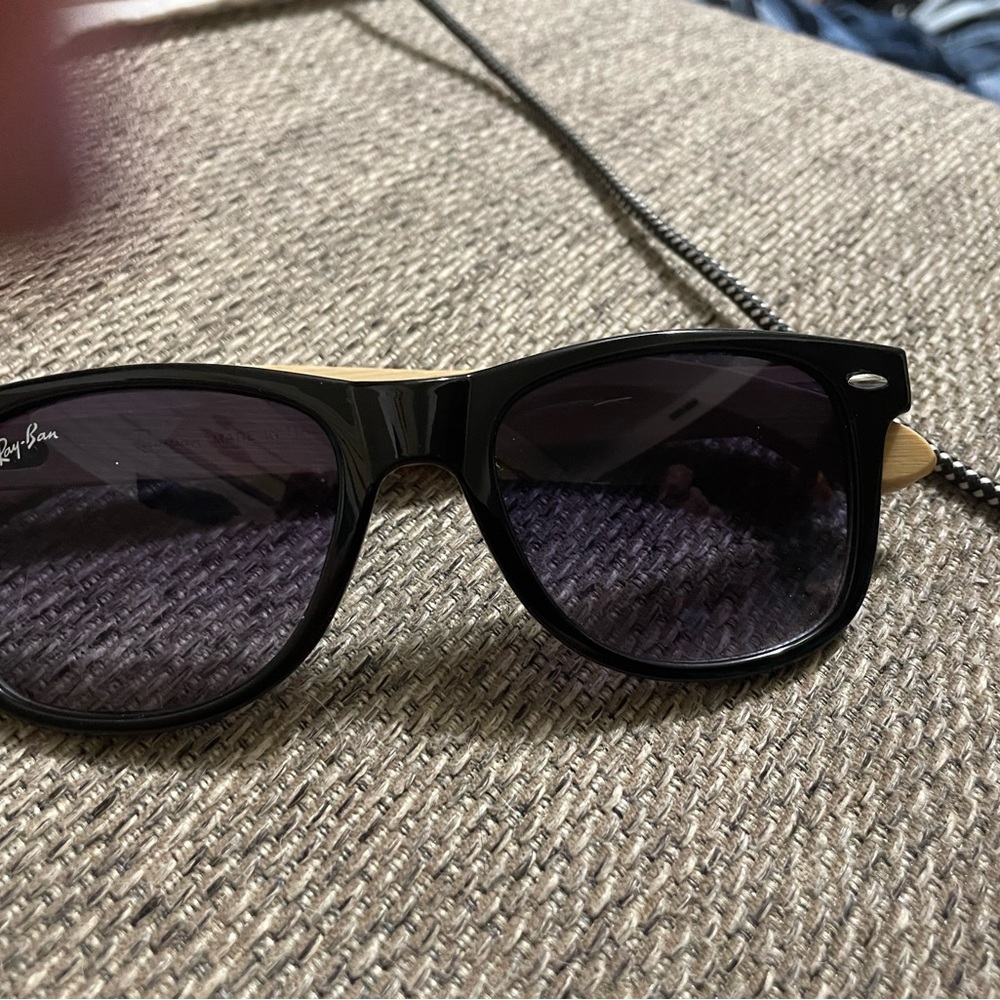 Ray-Ban Black Sunglasses